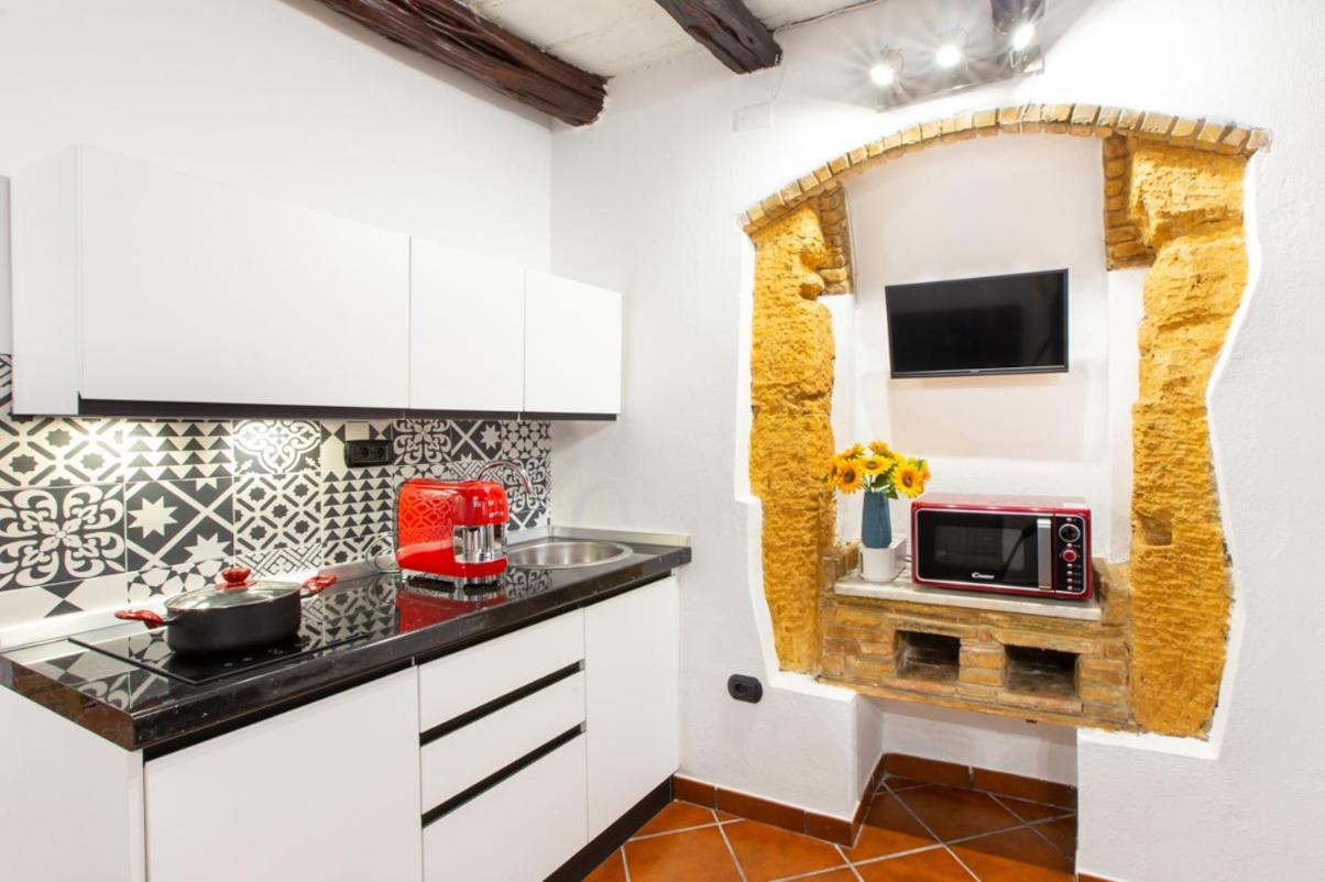 Holiday Home Il Portagioie Кальяри Экстерьер фото